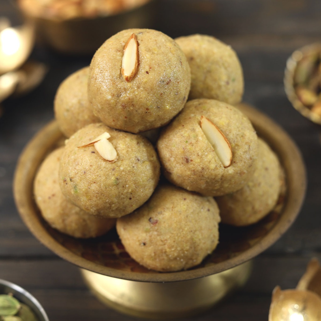 Atta Laddu (Desi Ghee)